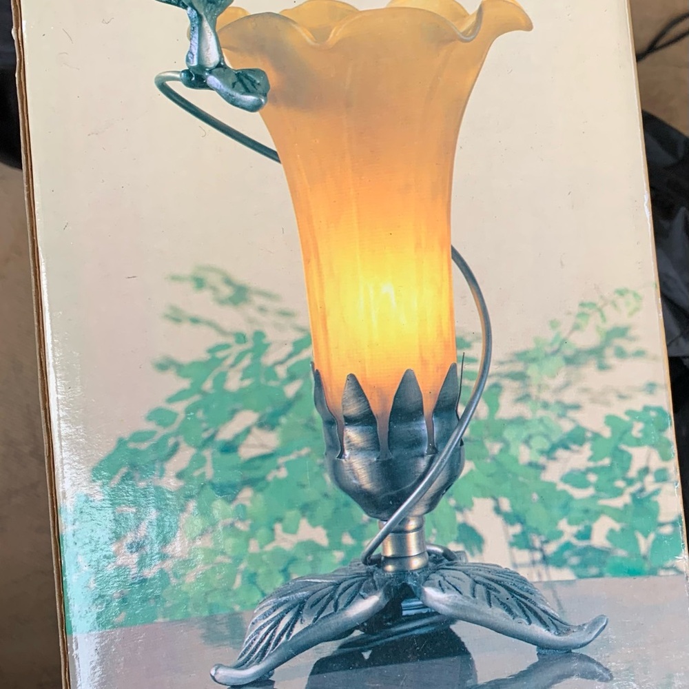 Beacon Hill Amber Glass Table Lamp